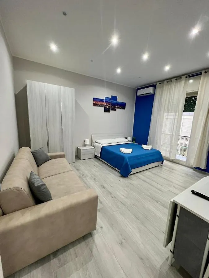 Appartamento Punto House Napoli 0*,  Italia
